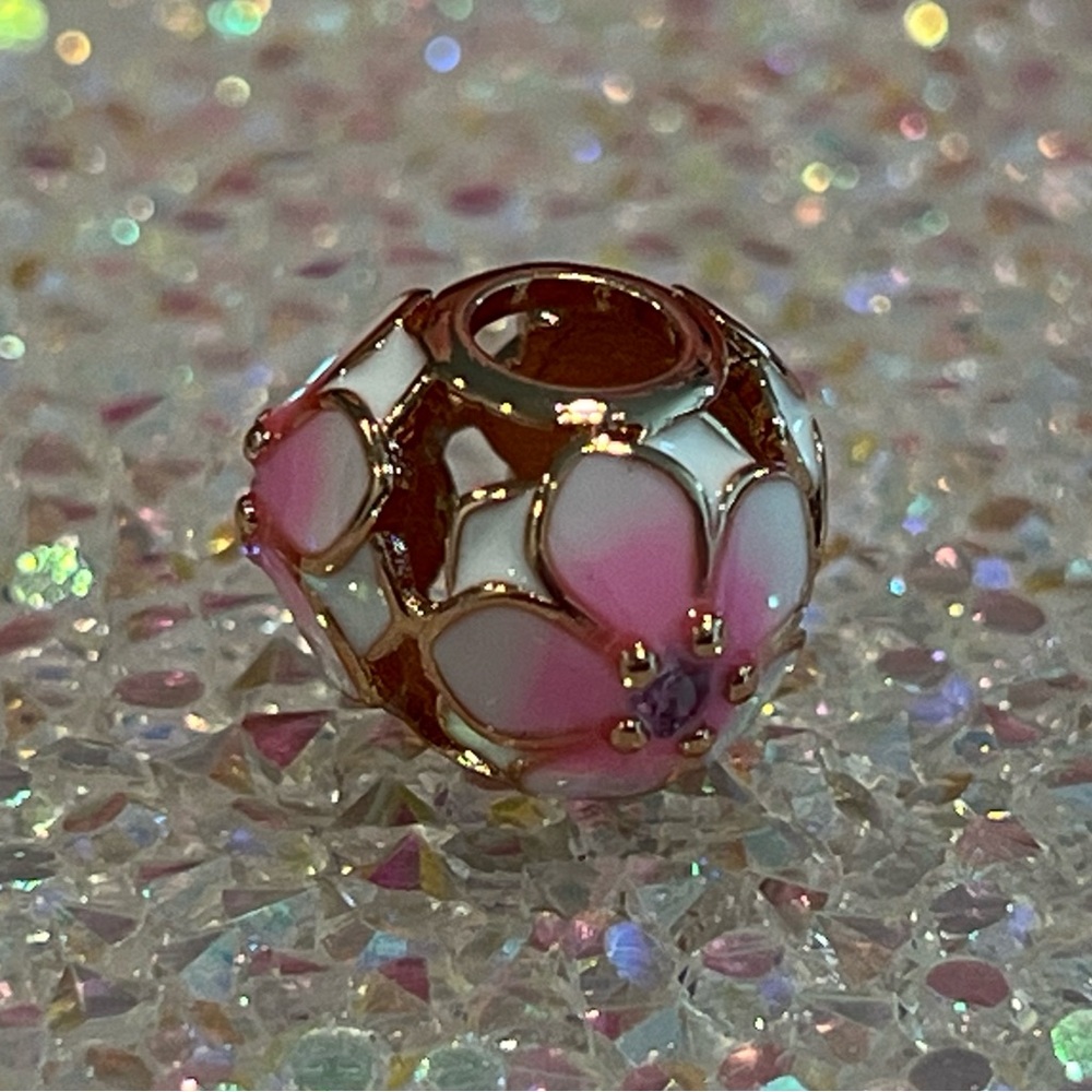 Pink Flower Charm - Picture 6 of 10
